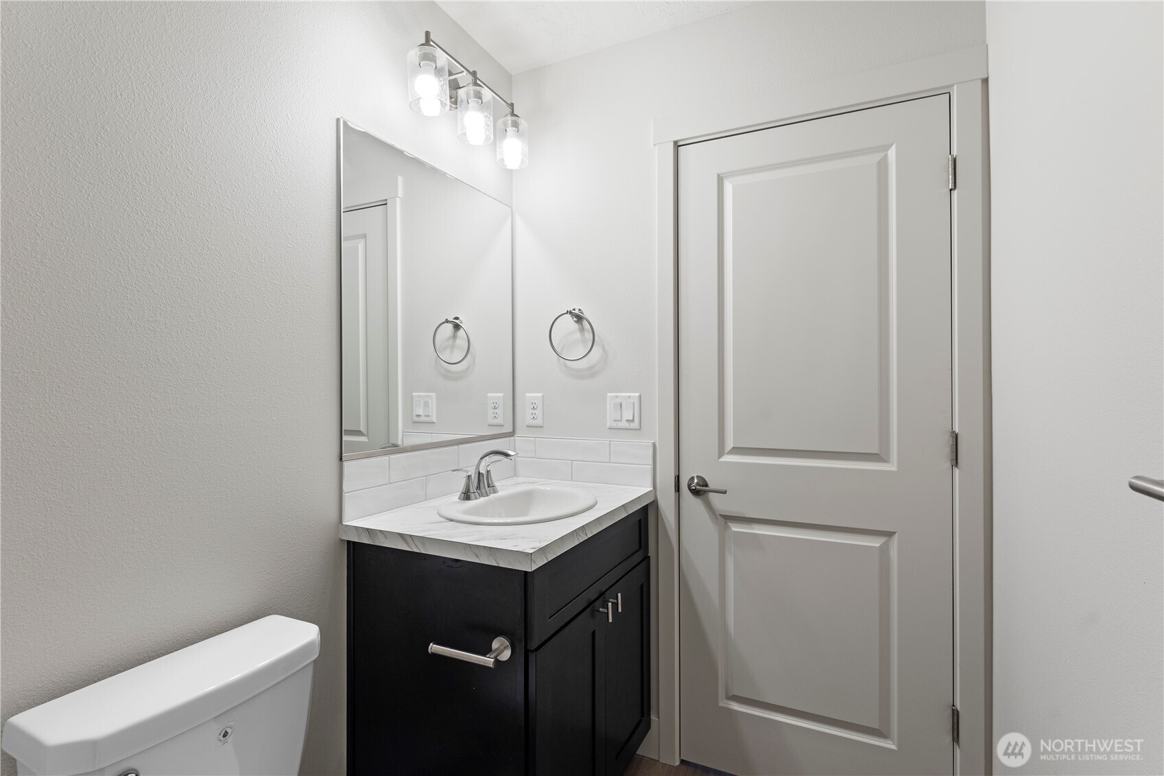 202 N Sandy Loop Moses Lake WA 98837