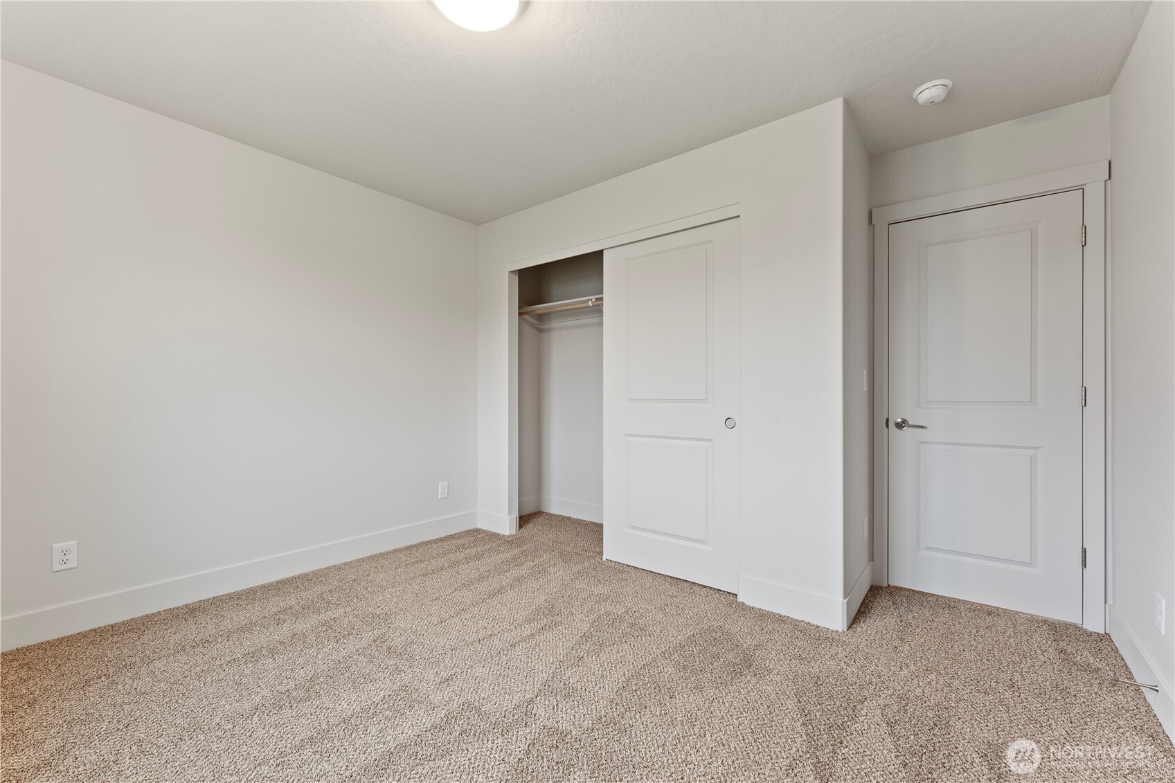 202 N Sandy Loop Moses Lake WA 98837