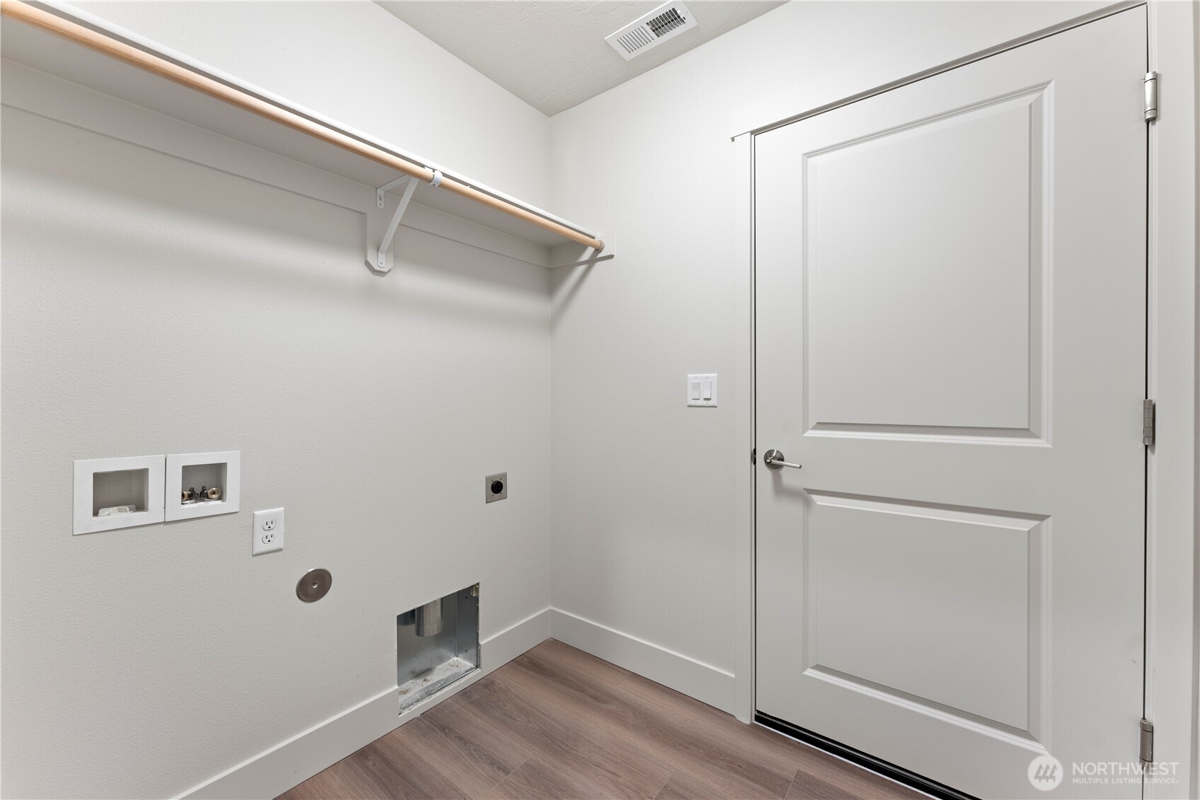 202 N Sandy Loop Moses Lake WA 98837