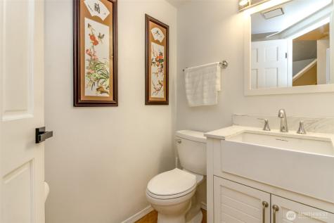 9307 S 237th Place Kent WA 98031