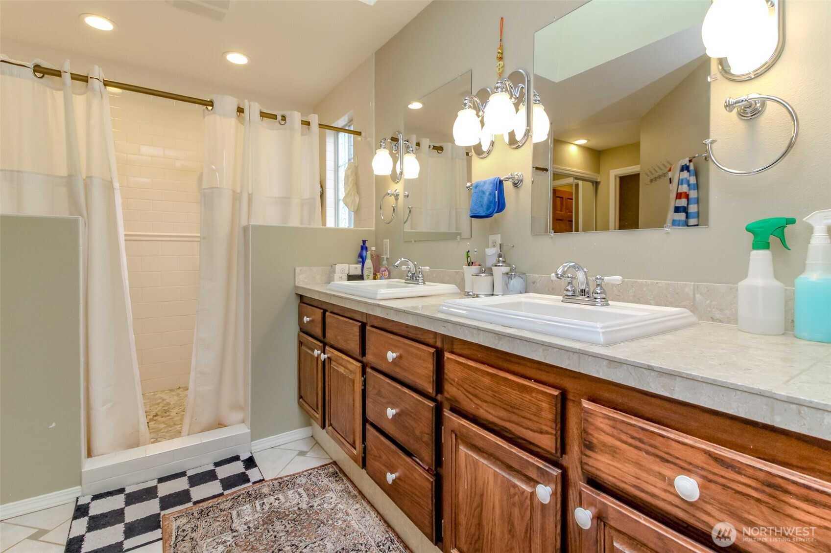 9307 S 237th Place Kent WA 98031