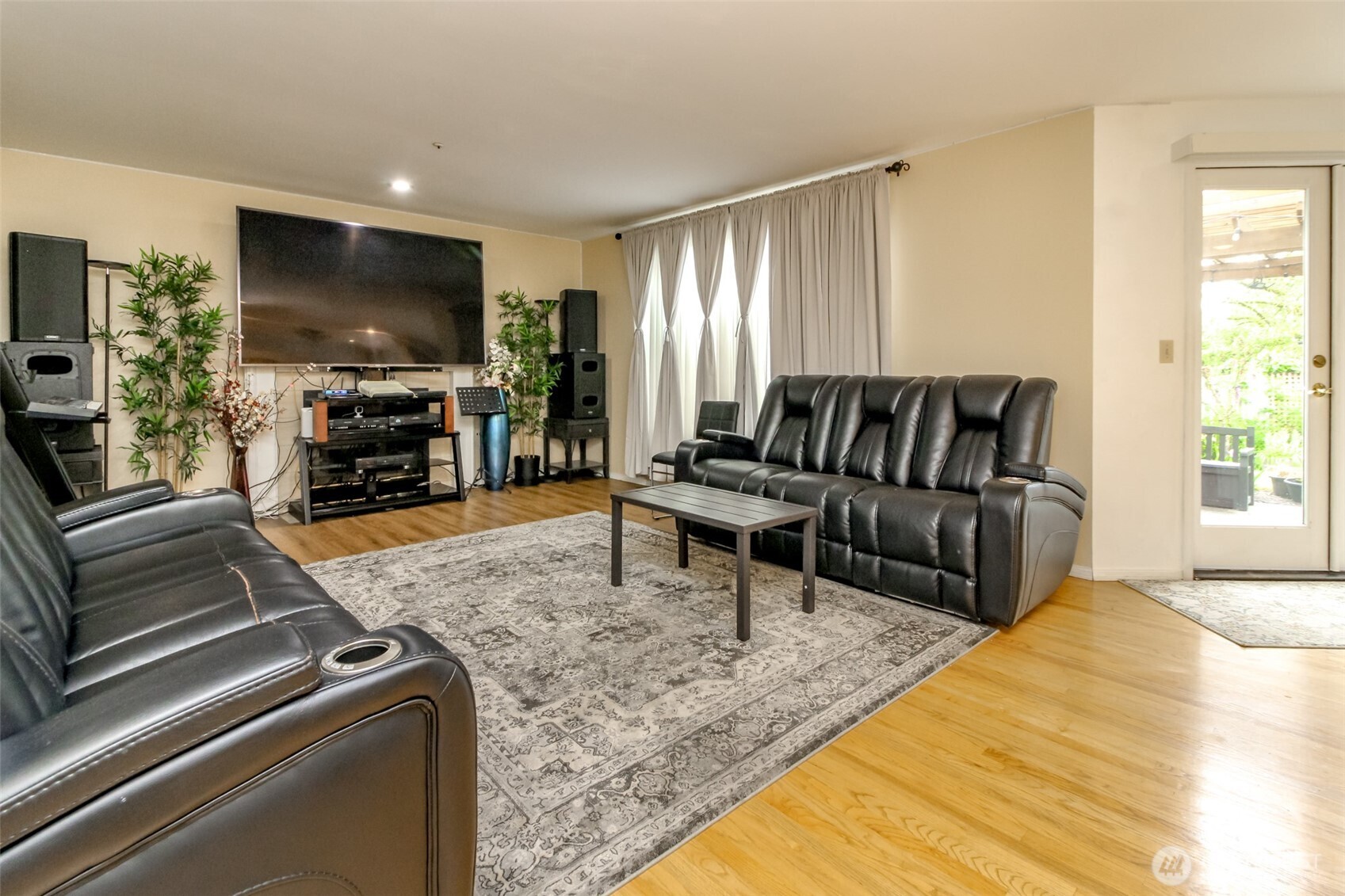 9307 S 237th Place Kent WA 98031