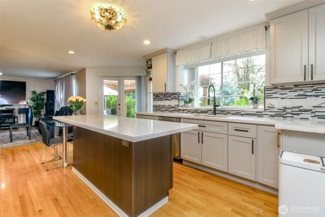 9307 S 237th Place Kent WA 98031