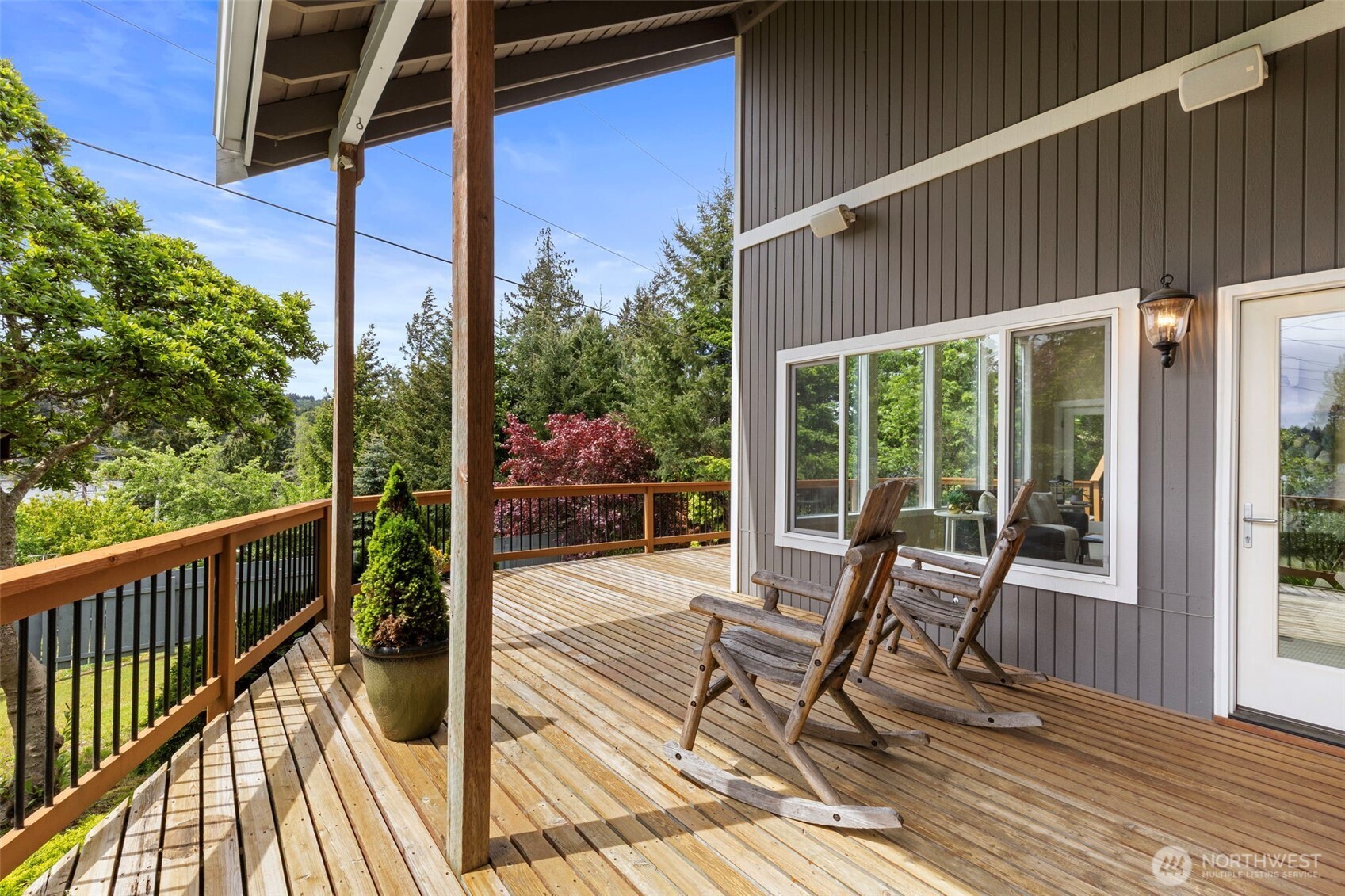 21275 Indianola Road NE Poulsbo WA 98370