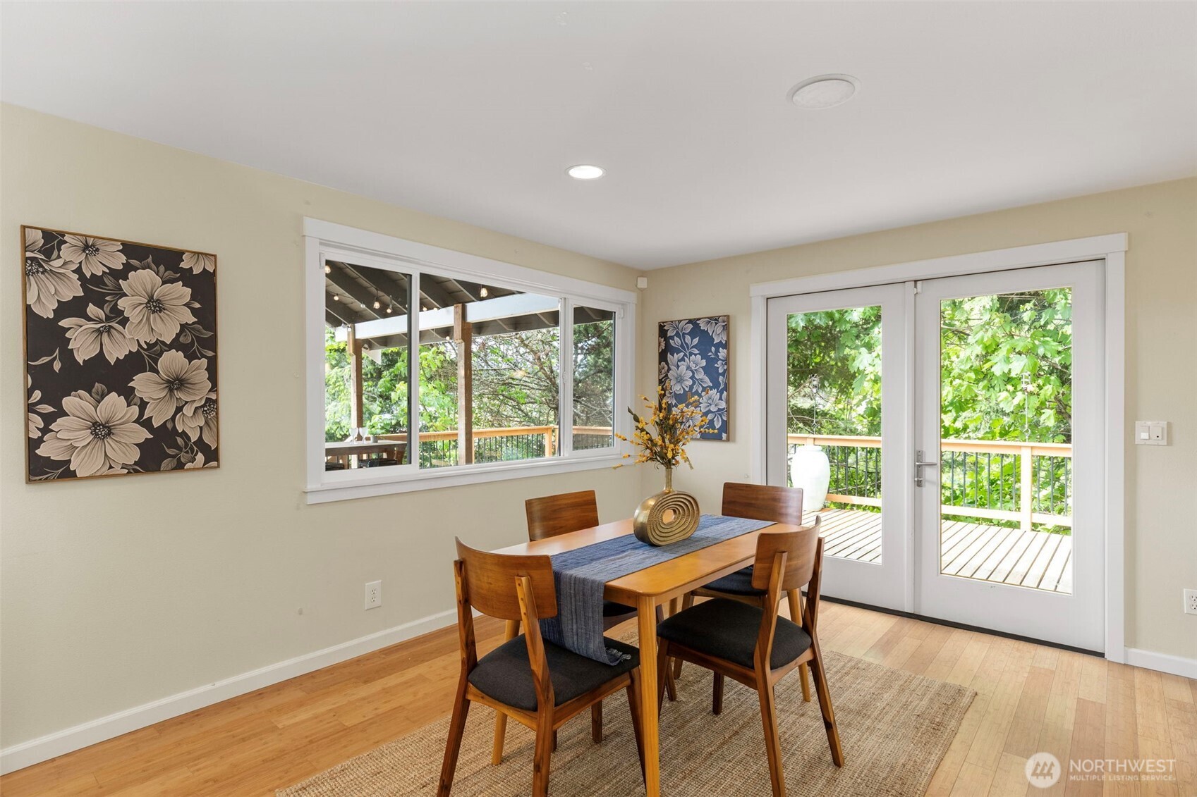 21275 Indianola Road NE Poulsbo WA 98370