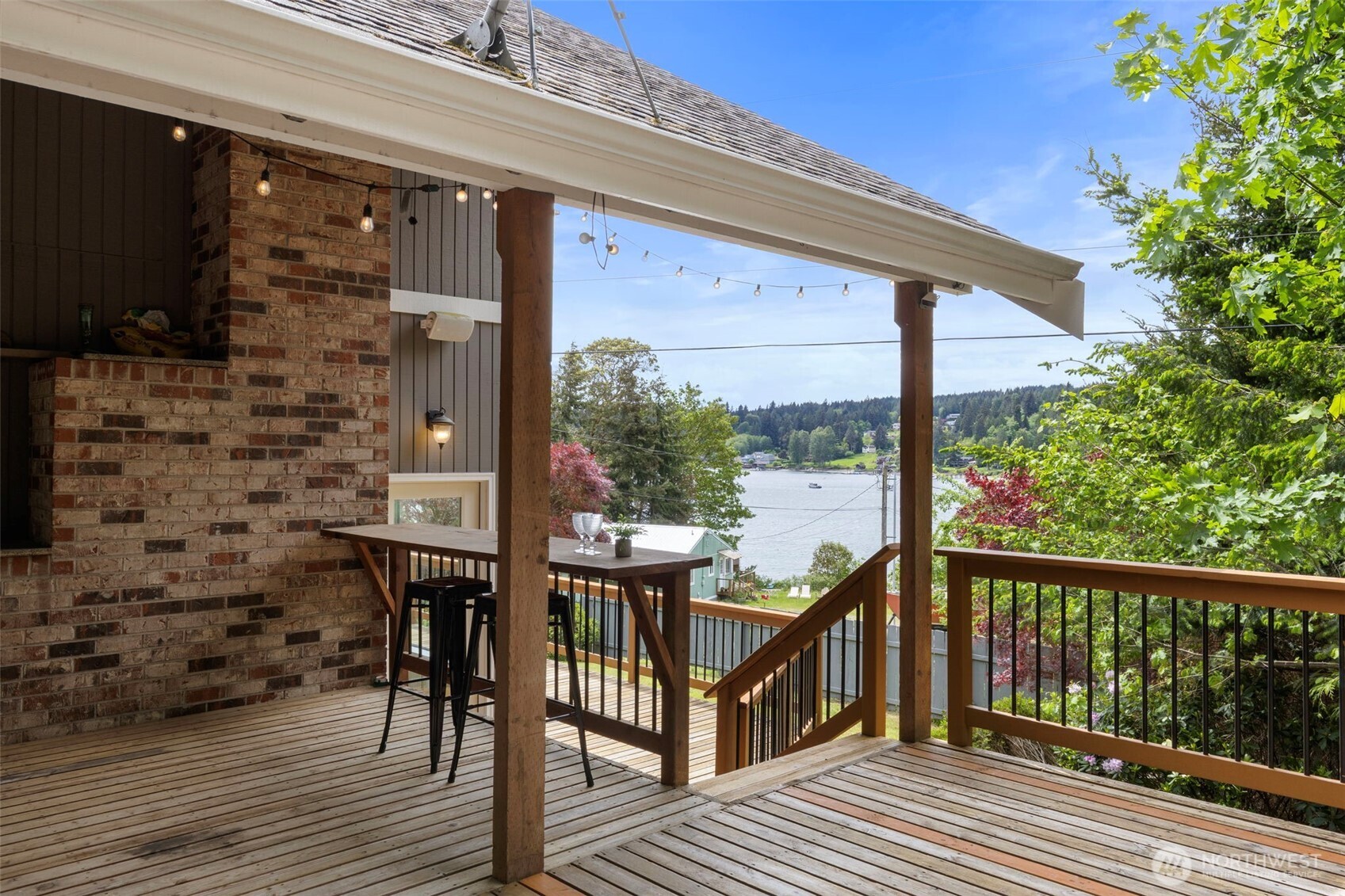 21275 Indianola Road NE Poulsbo WA 98370