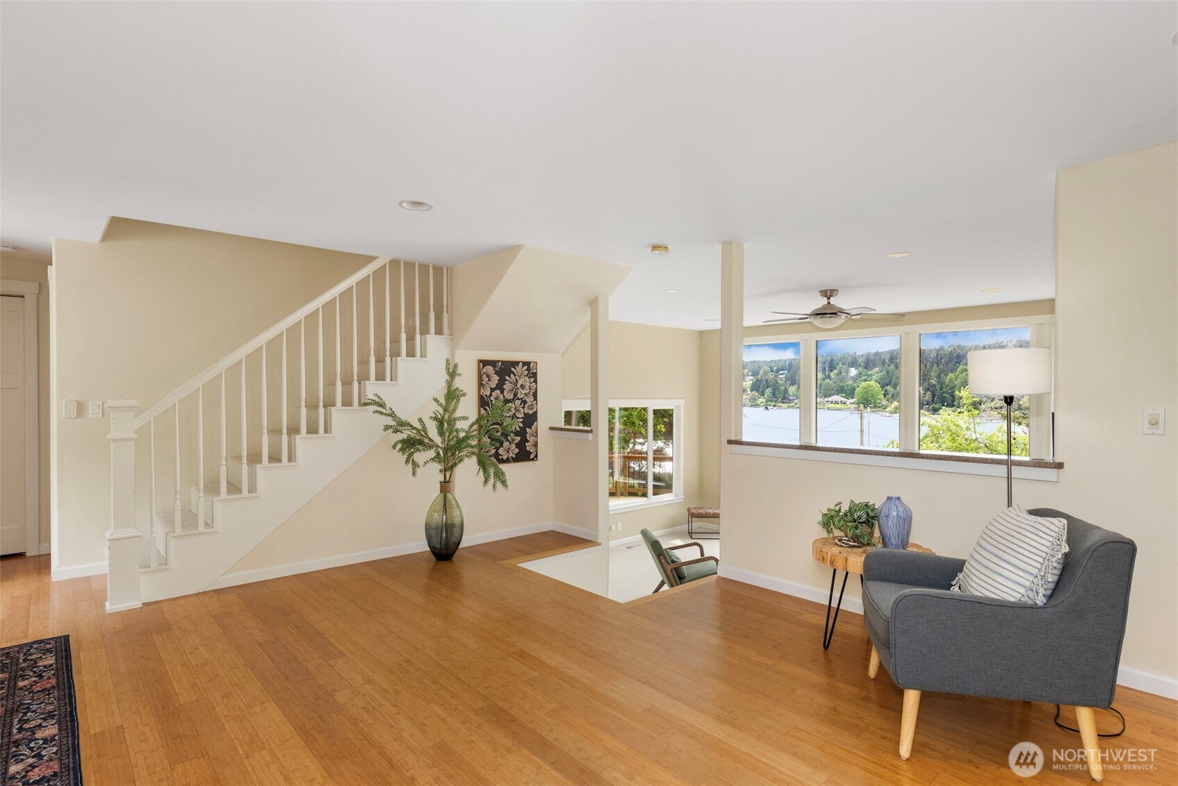 21275 Indianola Road NE Poulsbo WA 98370
