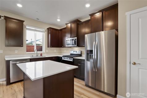 4758 Driftwood Street Bremerton WA 98312