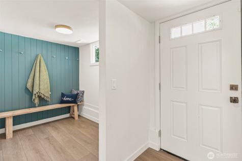 12077 75th Avenue S Seattle WA 98178
