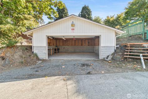 12077 75th Avenue S Seattle WA 98178