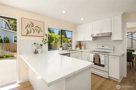 15015 SE 46th Place Bellevue WA 98006