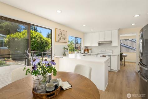 15015 SE 46th Place Bellevue WA 98006