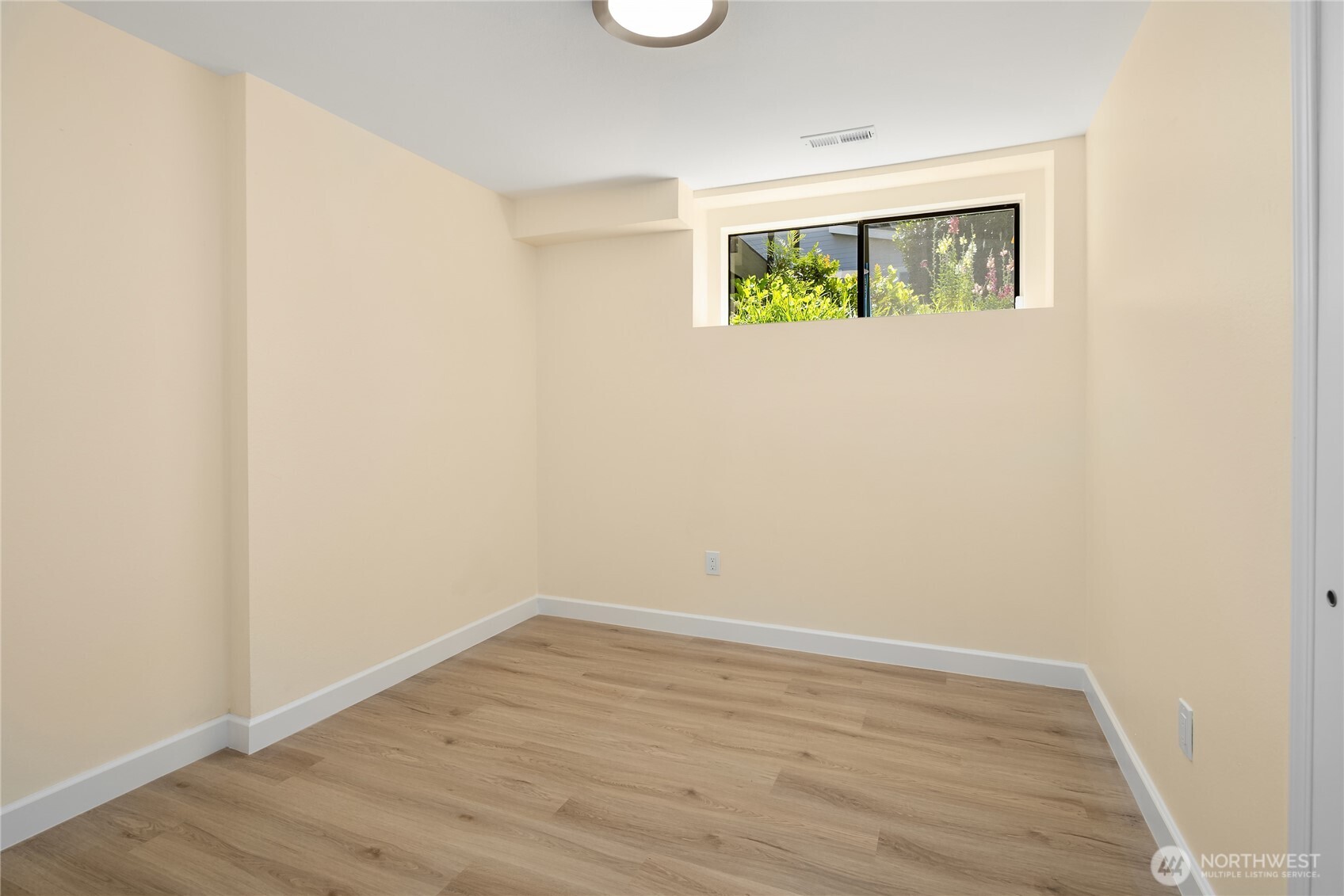 15015 SE 46th Place Bellevue WA 98006