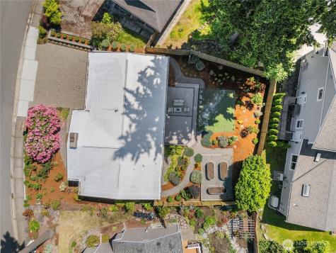 15015 SE 46th Place Bellevue WA 98006