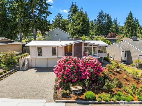 15015 SE 46th Place Bellevue WA 98006