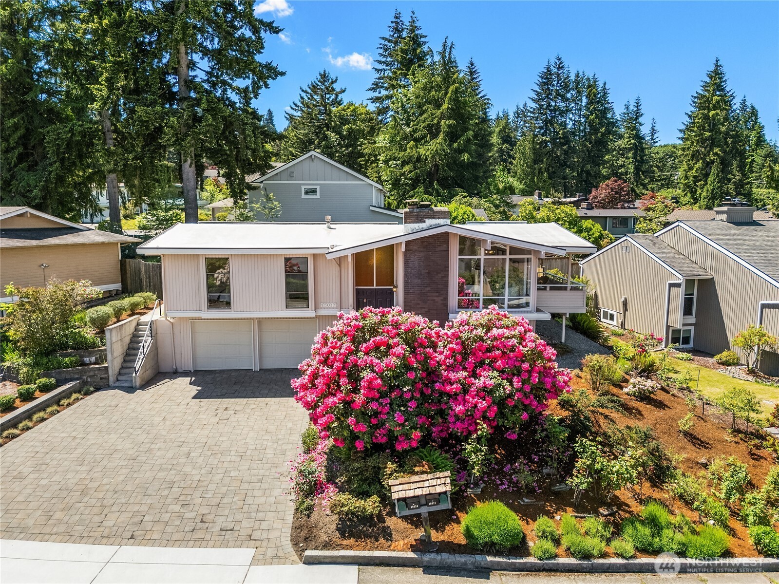15015 SE 46th Place Bellevue WA 98006