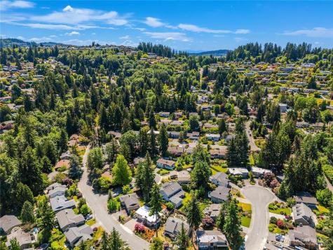 15015 SE 46th Place Bellevue WA 98006