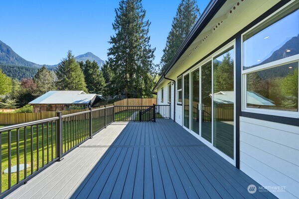 44421 Pine Road Gold Bar WA 98251