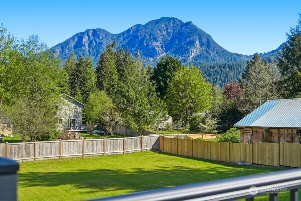 44421 Pine Road Gold Bar WA 98251