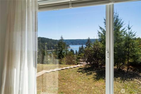 151 NE Myrlis Joy Drive Tahuya WA 98588