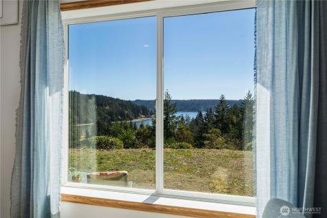 151 NE Myrlis Joy Drive Tahuya WA 98588