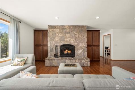 151 NE Myrlis Joy Drive Tahuya WA 98588