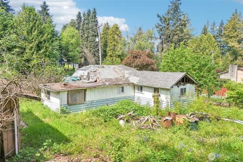 12242 10th Avenue S Seattle WA 98168