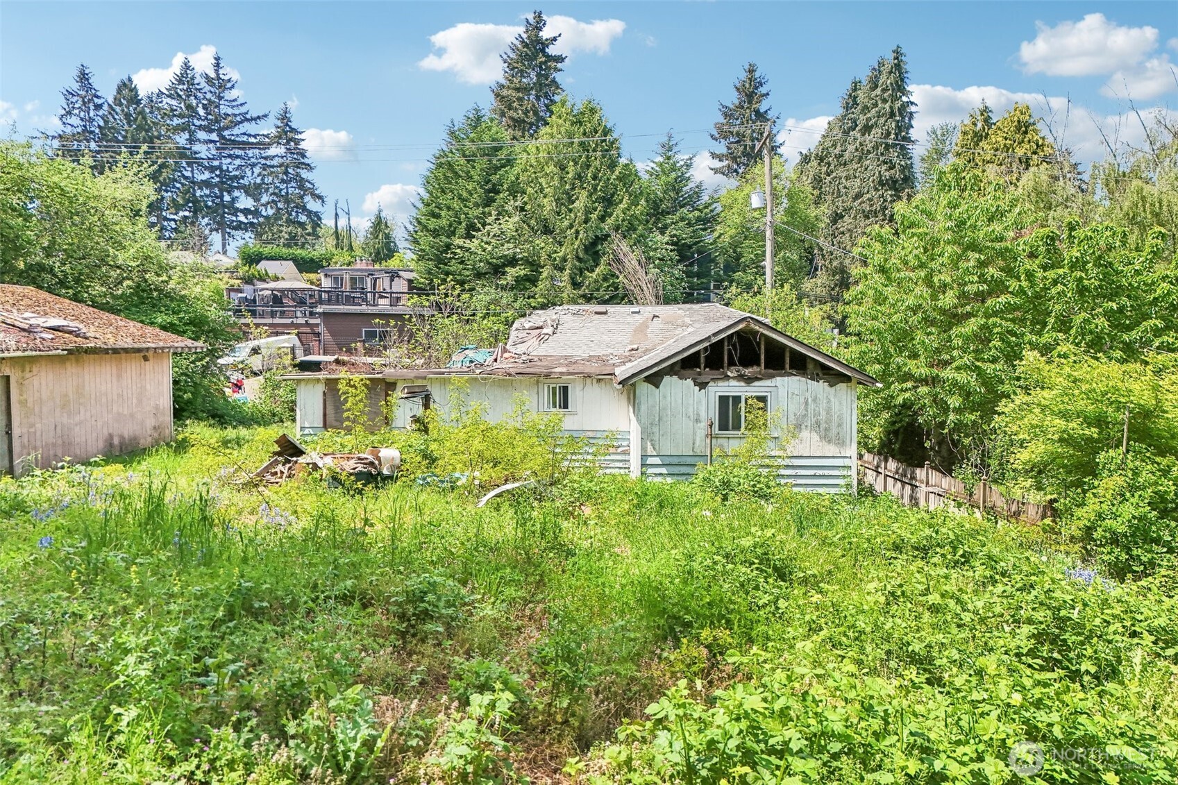 12242 10th Avenue S Seattle WA 98168
