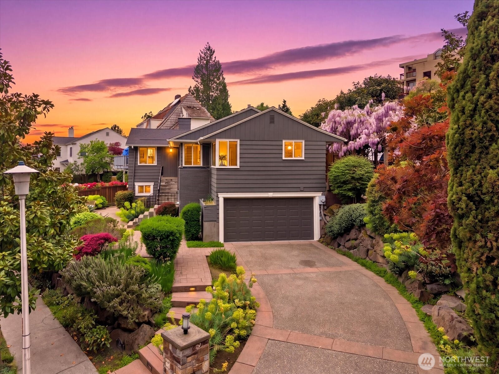 4565 E Laurel Drive NE Seattle WA 98105