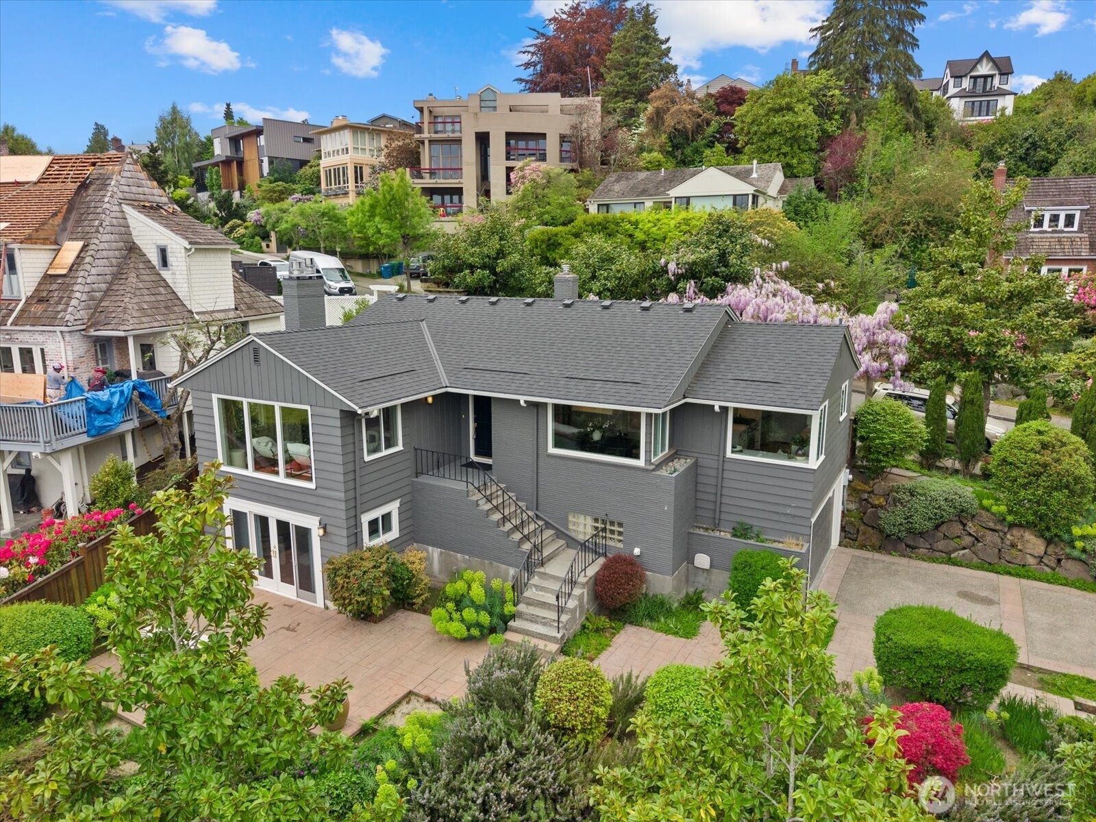 4565 E Laurel Drive NE Seattle WA 98105