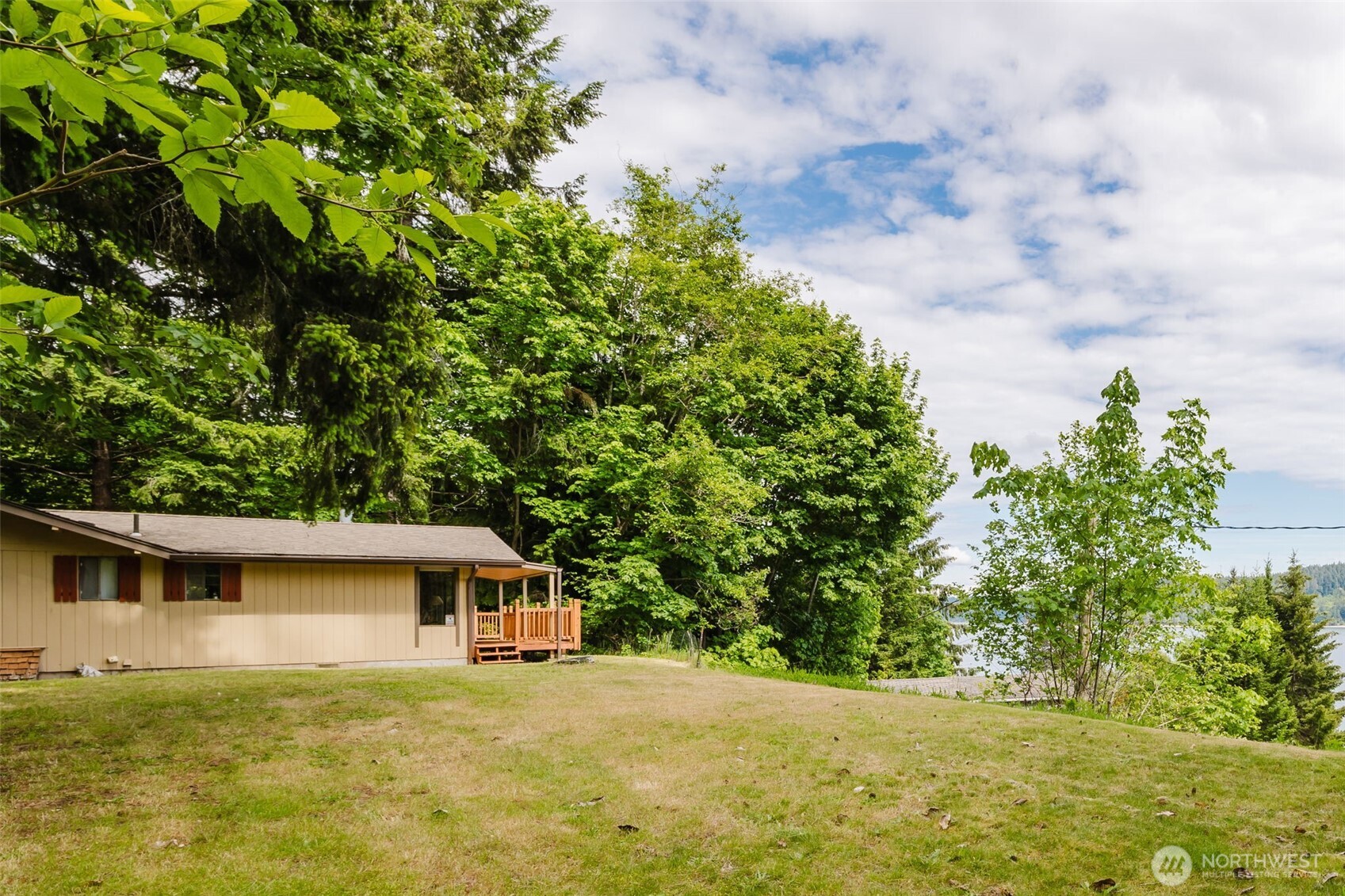 30 NE Alta Vista Drive Belfair WA 98528