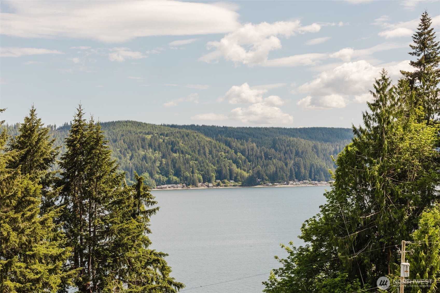 30 NE Alta Vista Drive Belfair WA 98528