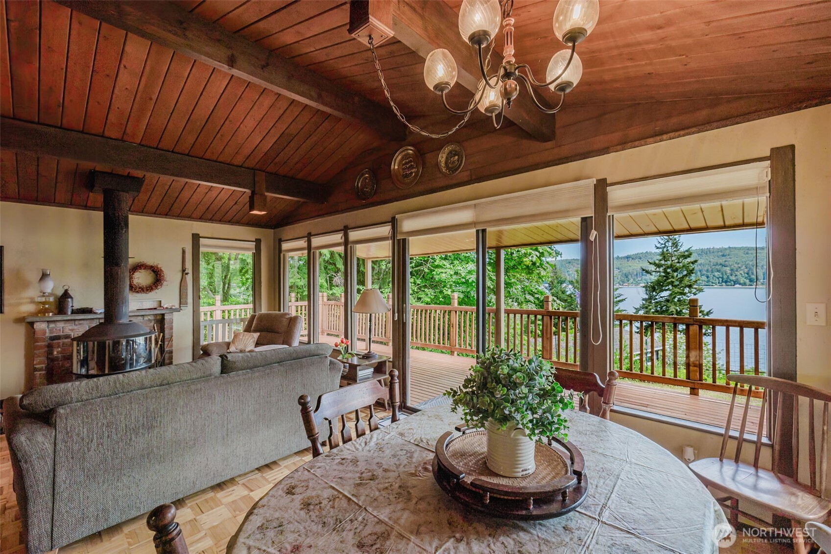 30 NE Alta Vista Drive Belfair WA 98528