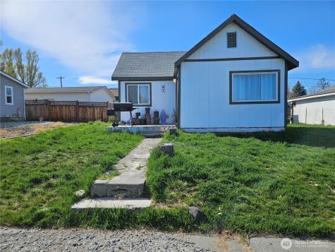 47 S Dogwood Street Soap Lake WA 98851