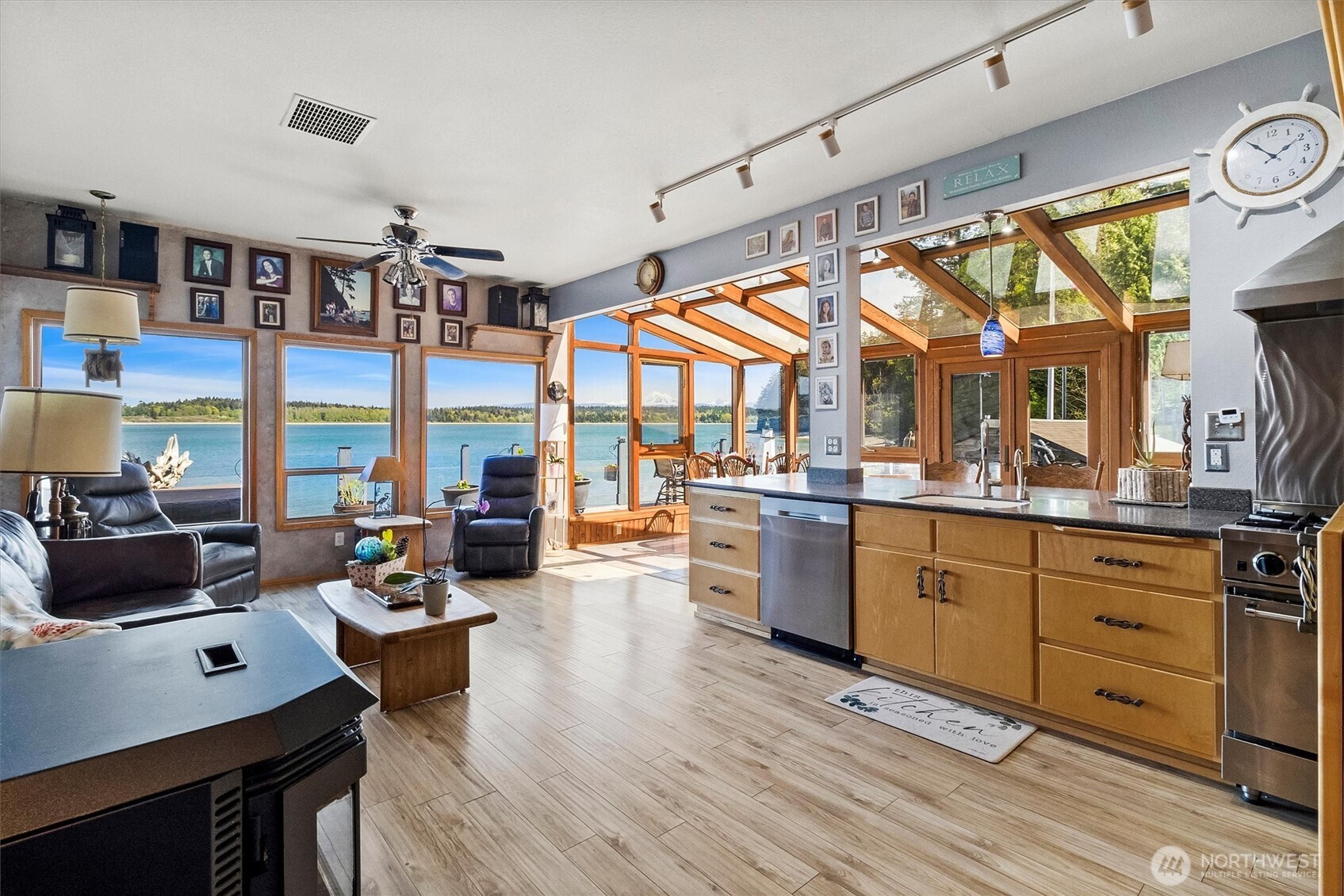 1442 Seacrest Drive Lummi Island WA 98262