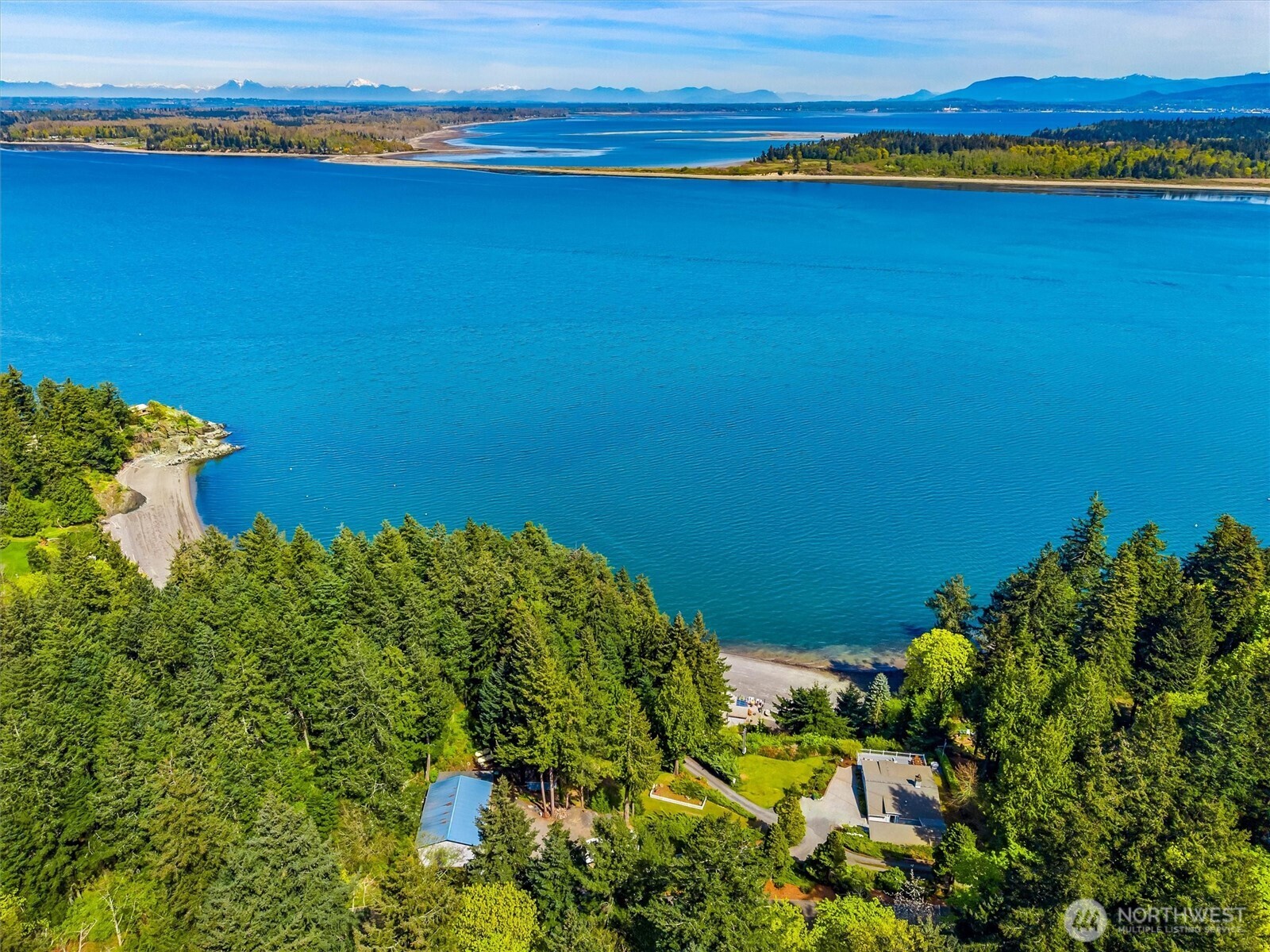 1442 Seacrest Drive Lummi Island WA 98262