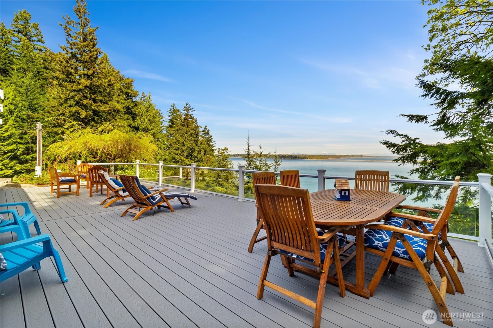 1442 Seacrest Drive Lummi Island WA 98262