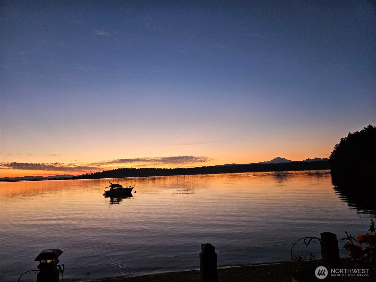 1442 Seacrest Drive Lummi Island WA 98262