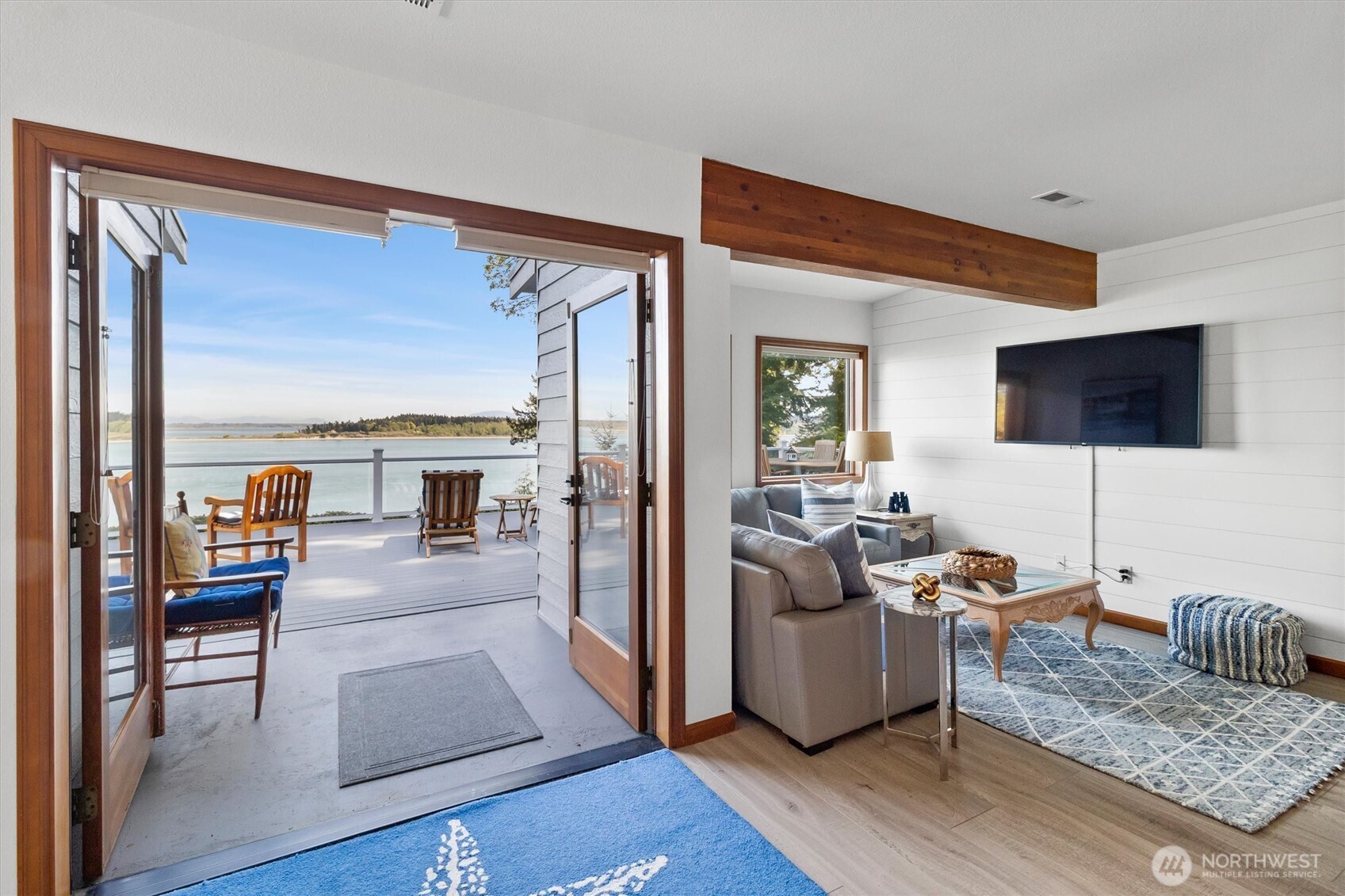 1442 Seacrest Drive Lummi Island WA 98262