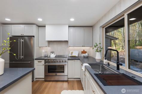 25510 SE 159th Street Issaquah WA 98027
