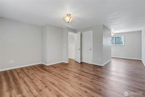 2914 Forest Rim Court S Puyallup WA 98374