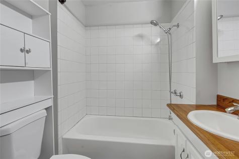 2914 Forest Rim Court S Puyallup WA 98374