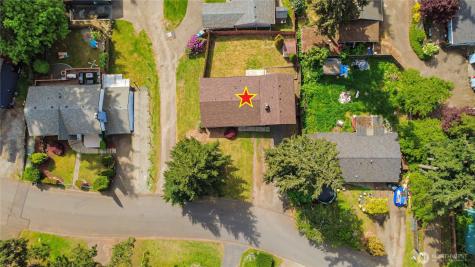 2914 Forest Rim Court S Puyallup WA 98374