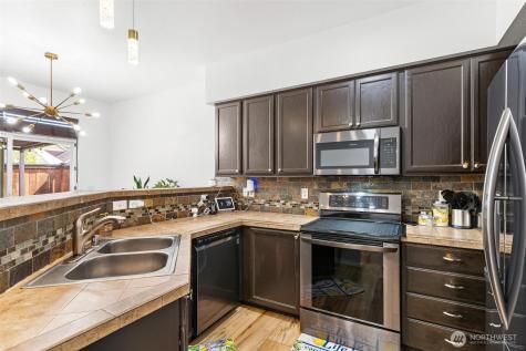 11415 6th Avenue E Tacoma WA 98445