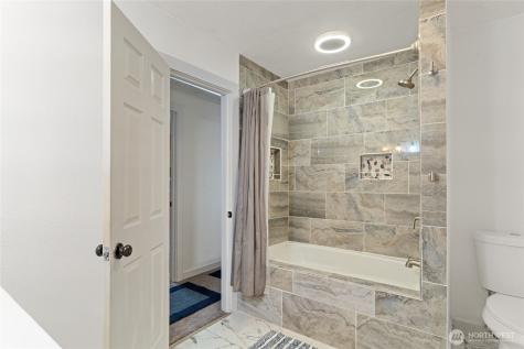 785 N Jerome Lane East Wenatchee WA 98802