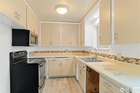 785 N Jerome Lane East Wenatchee WA 98802