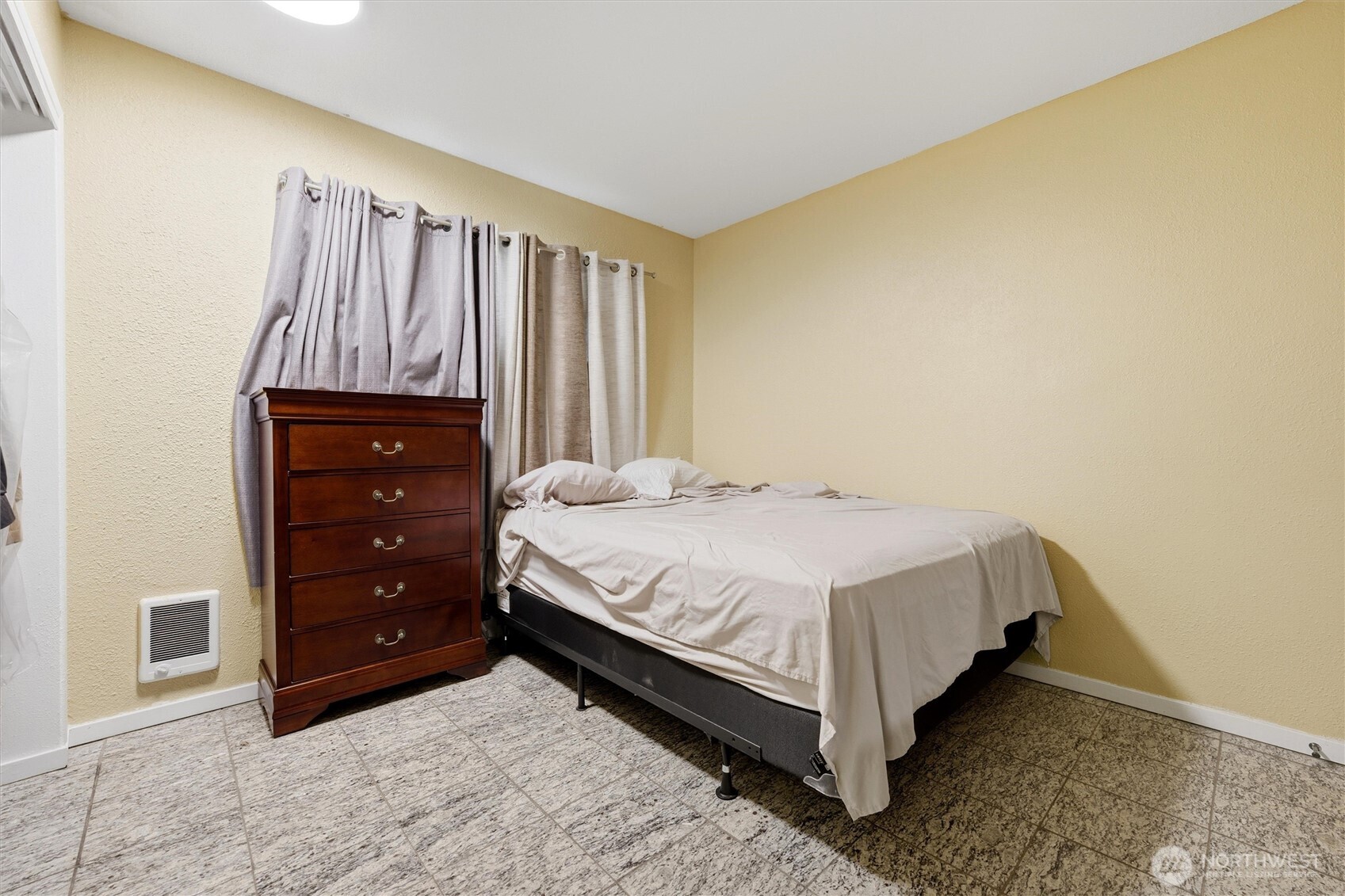 9016 Bong Loop Drive Moses Lake WA 98837