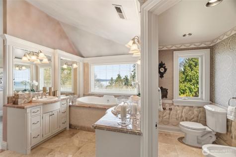 7316 164th Street SW Edmonds WA 98026