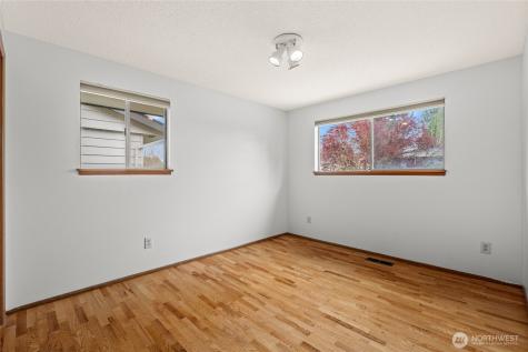 1511 S Macarthur Street Tacoma WA 98465