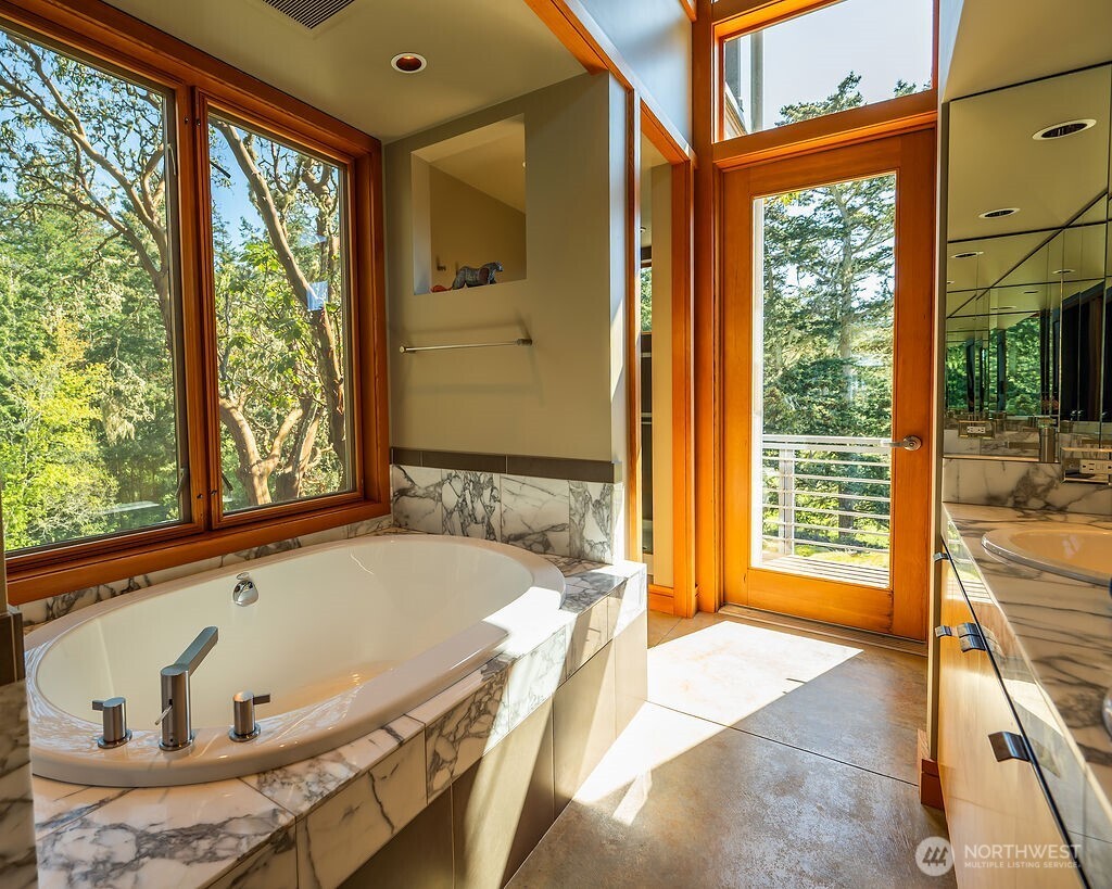 89 Flint Road Lopez Island WA 98261
